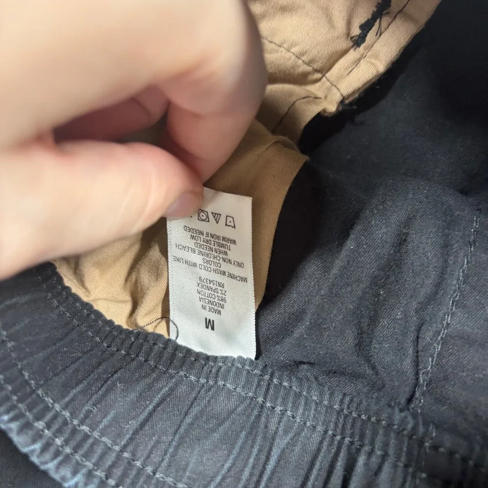 Aeropostale Joggers Men's M Black Stretch  Pants Drawstring Elastic Waist Casual
